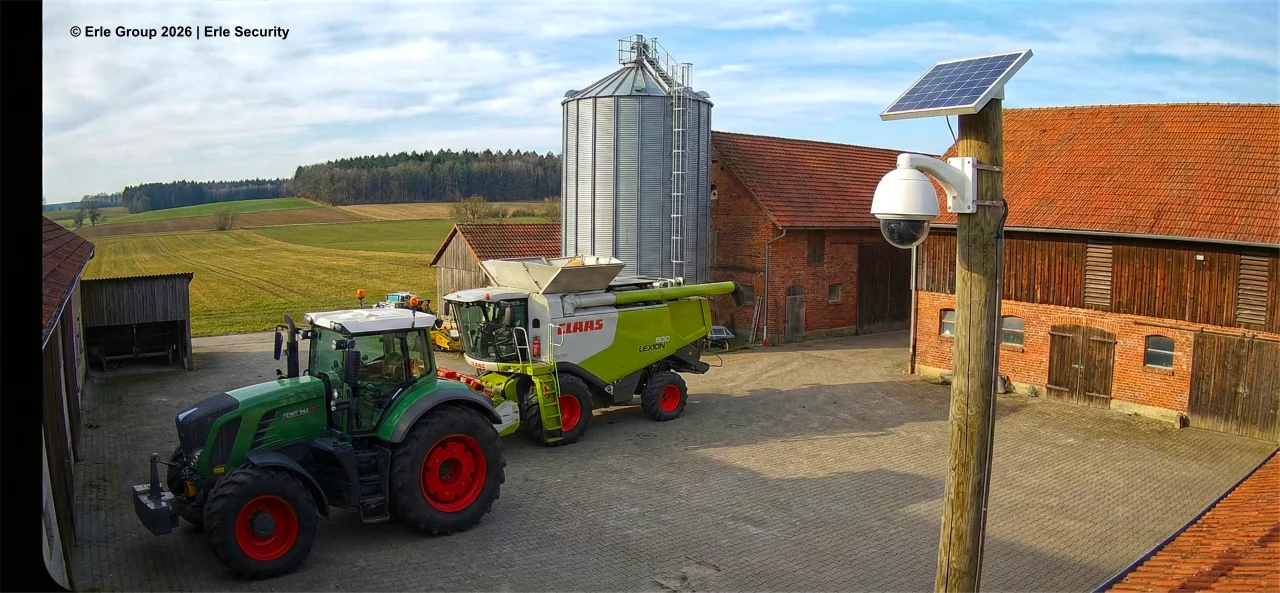 Landwirtschaftlicher Betrieb mit Maschinenüberwachung – Schutz für Traktoren und Silos